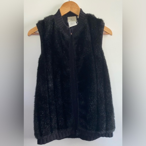 Caribbean Pacific Faux Fur Vest Size Small - Picture 5 of 5
